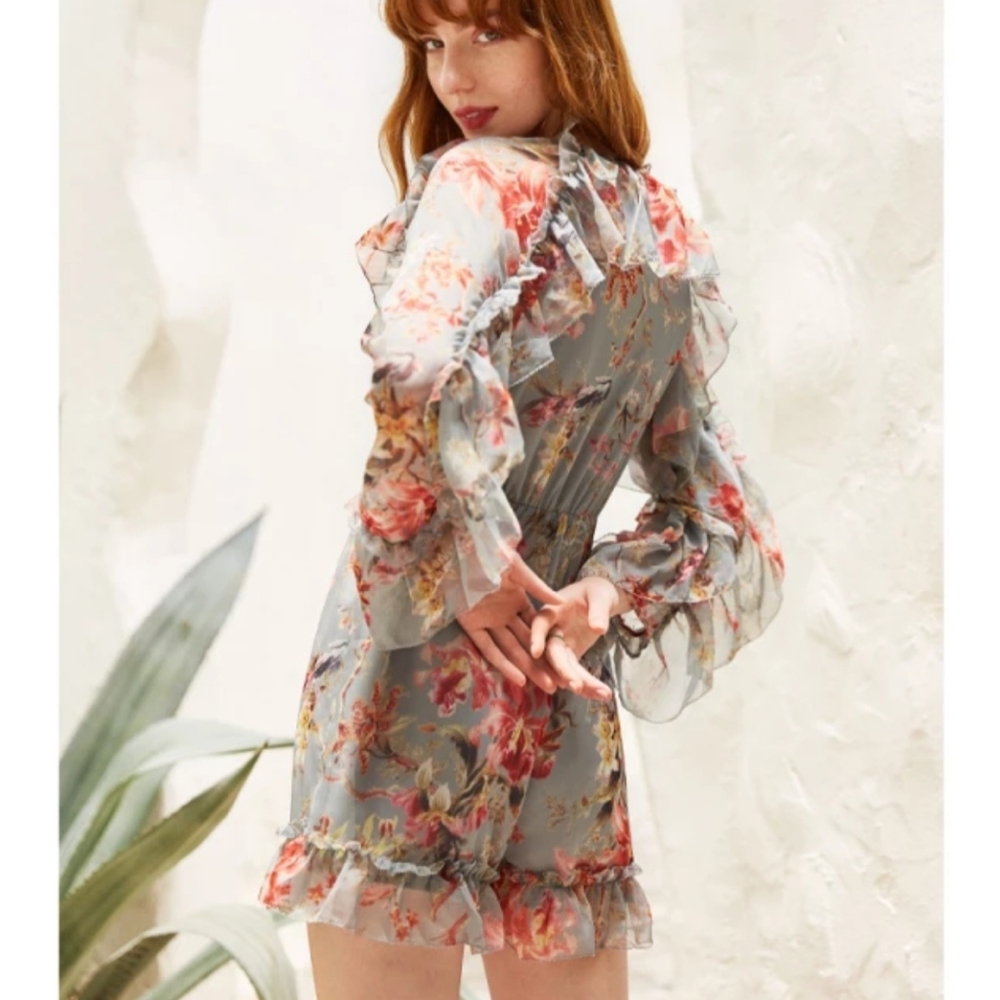 SWOON RUFFLE FLORAL GEORGETTE ROMPER SIZE S/M - Picture 2 of 16